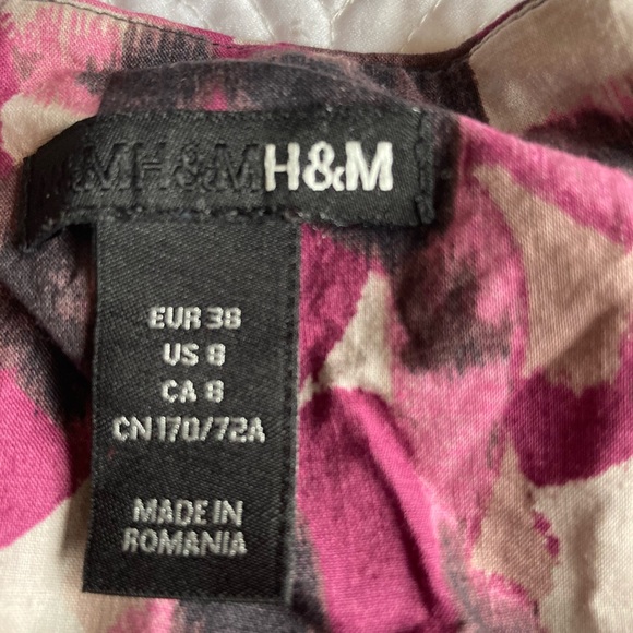 8-Vintage Whimsical Skirt-H&M - Picture 2 of 3